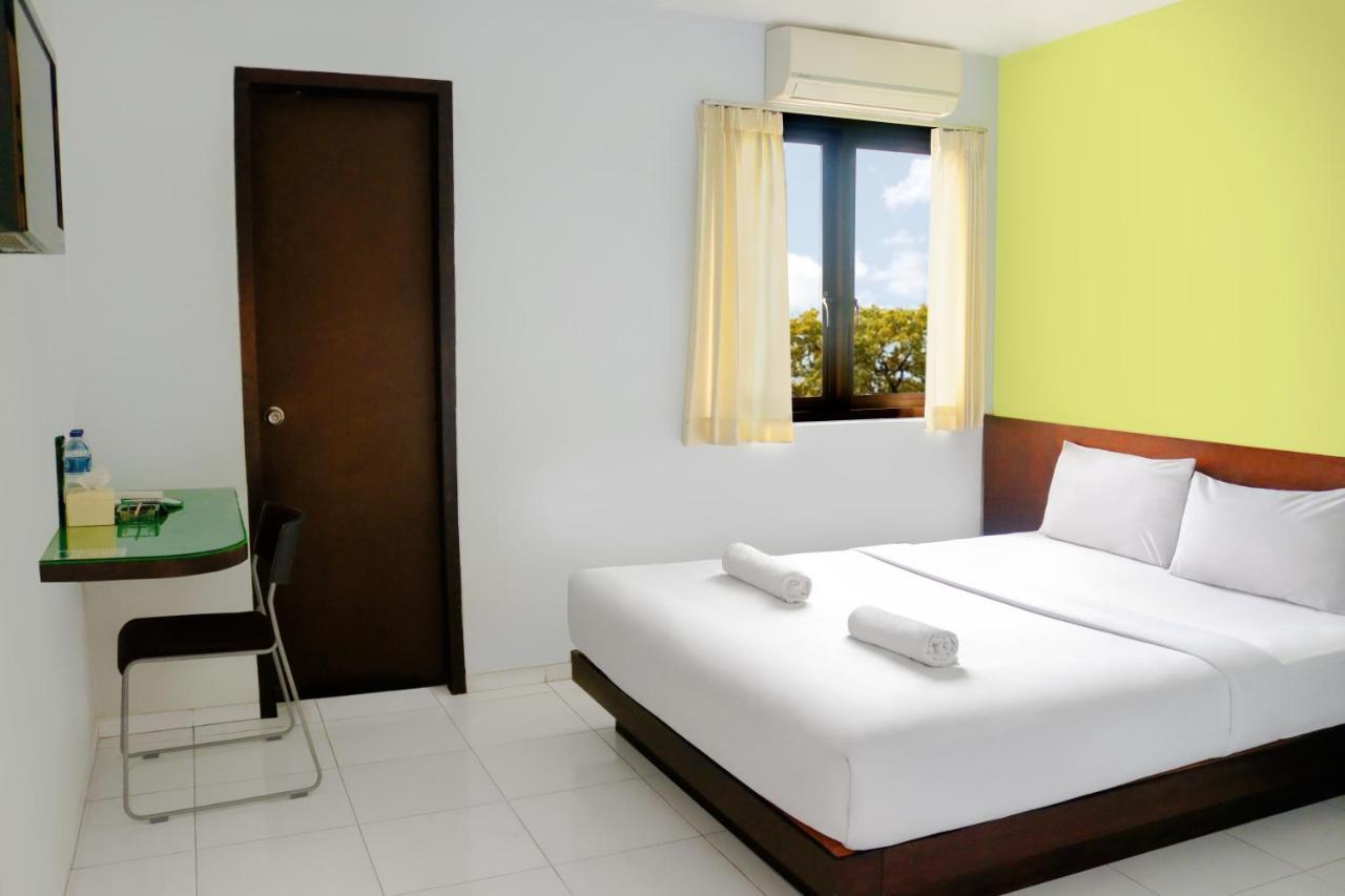 Legreen Suite Ratulangi Ambon Luaran gambar